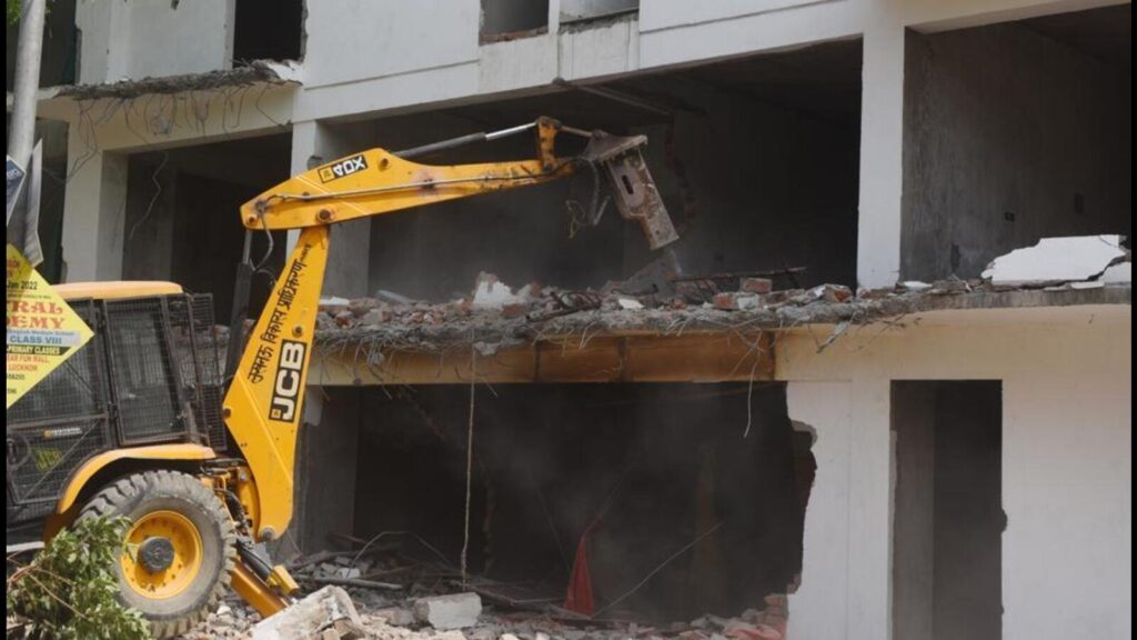 Dismantling Services at Affordable Price in Gurgaon Delhi Noida