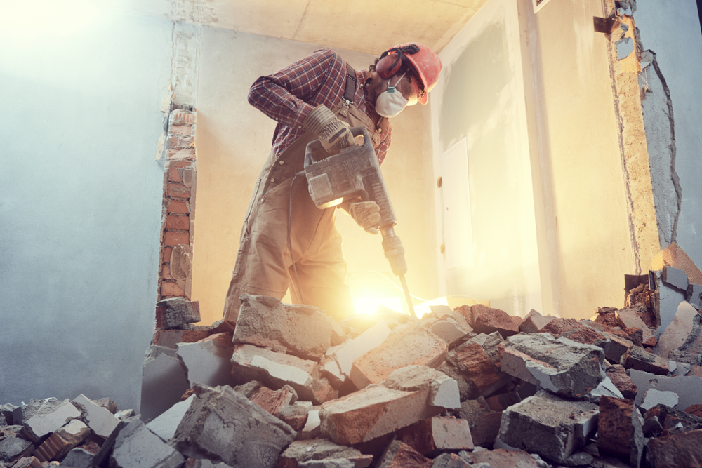 Bank demolition in Udyog Vihar